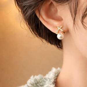 Estelle | Pearl Dome Minimalist Earrings