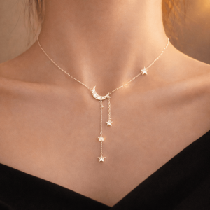 Lunessa | Moon Pendant Necklace (Silver Color)